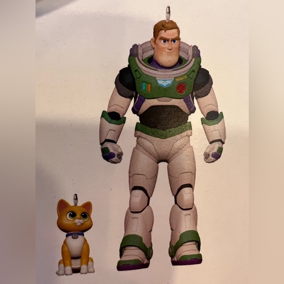 Buzz Lightyear and Sox 2022 Hallmark Ornament NEW - Picture 1 of 7